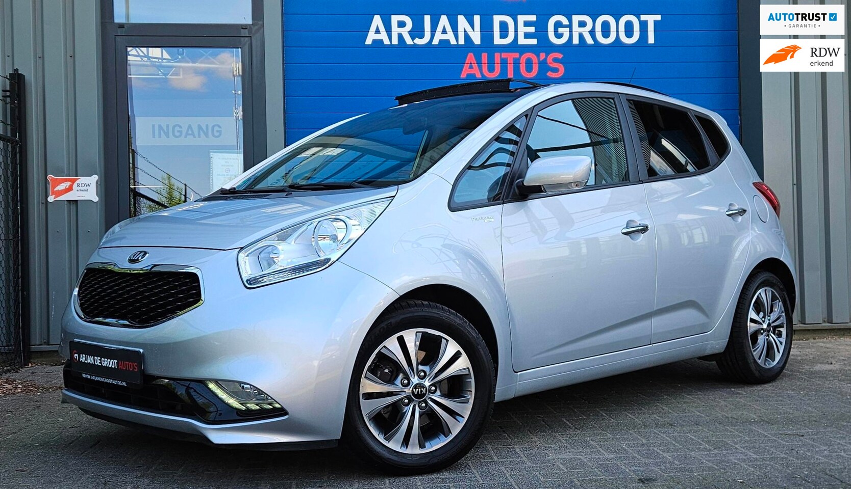 Kia Venga - 1.6 VOL AUTOMAAT Hoge zit! Pano Keyless Camera Bleutooth - AutoWereld.nl