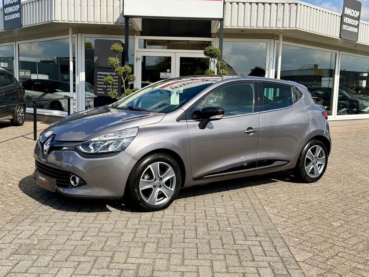 Renault Clio - 0.9 TCe ECO Night&Day Navi, Cuise, Airco, L/m velgen! - AutoWereld.nl