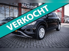 Volkswagen T-Roc - 1.5 TSI Business+ | LED | Navigatie |Stoel en stuurwielverwarming |Adaptieve cruise contro
