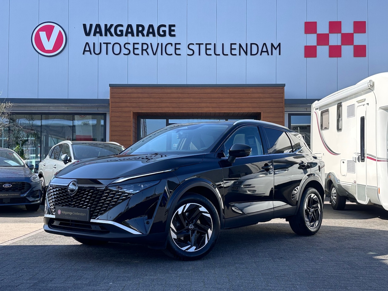 Nissan Qashqai - 1.3 MHEV Xtronic N-Connecta|Panodak|Cold Pack|360 Camera|Elektr Kofferklep|Head-Up - AutoWereld.nl