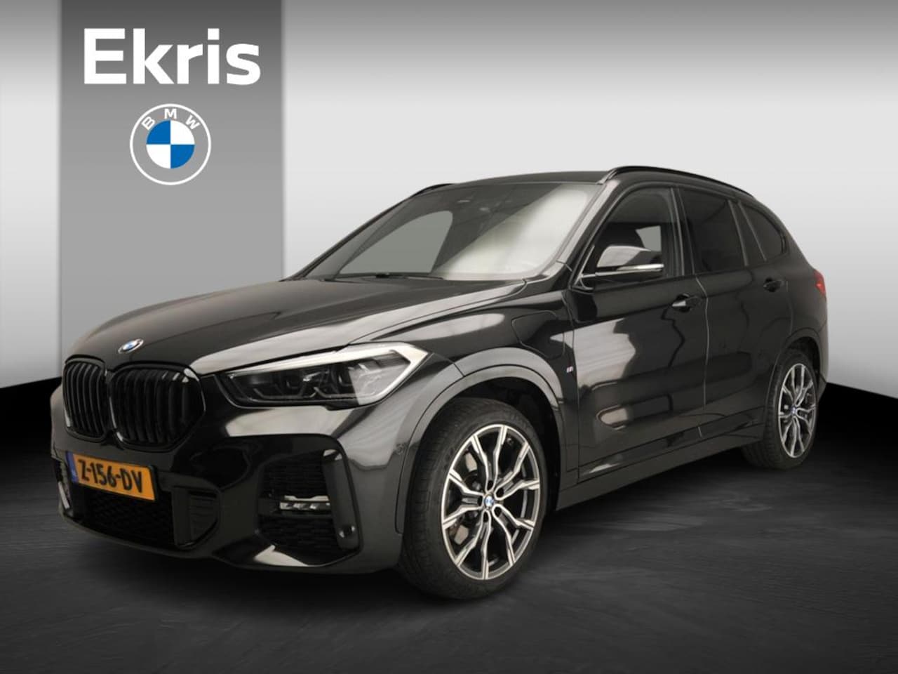 BMW X1 - xDrive25e | M-Sportpakket | LED | Navigatie | Trekhaak | Sportstoelen | Shadow line | DAB - AutoWereld.nl