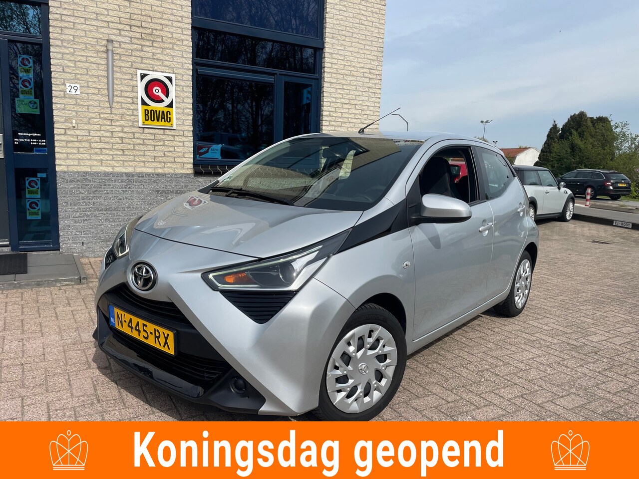Toyota Aygo - 1.0 VVT-i x-play- camera-carplay- NL auto - AutoWereld.nl