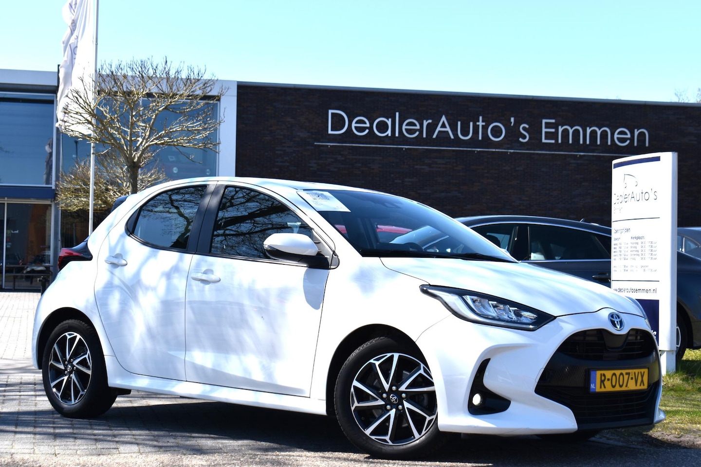 Toyota Yaris - 1.5 Hybrid Dynamic 1.5 Hybrid Dynamic - AutoWereld.nl