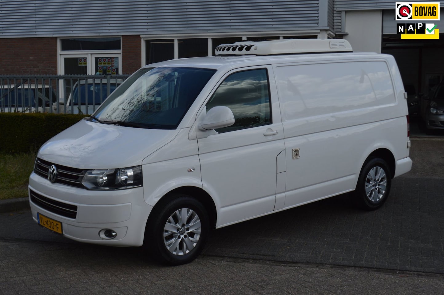 Volkswagen Transporter - 2.0 TDI L1H1 KOELWAGEN met certificaat. Technisch 100% - AutoWereld.nl