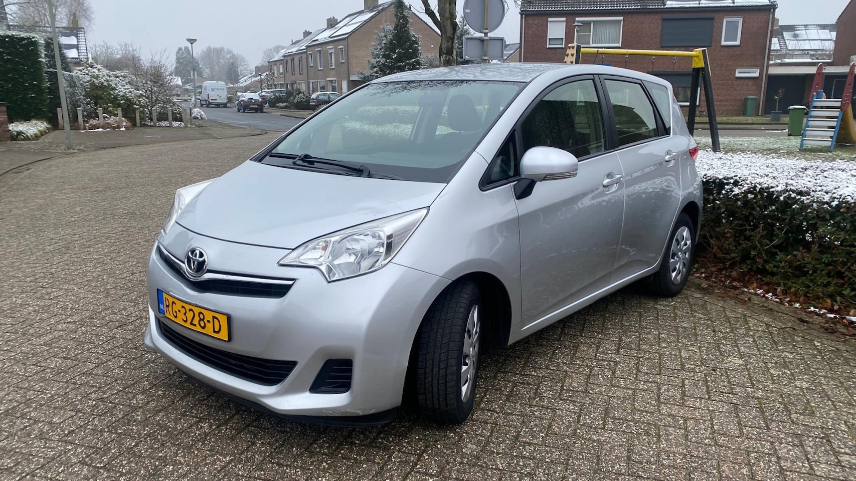 Toyota Verso S - 1.3 VVT-i Comfort Plus 1.3 VVT-i Comfort Plus - AutoWereld.nl