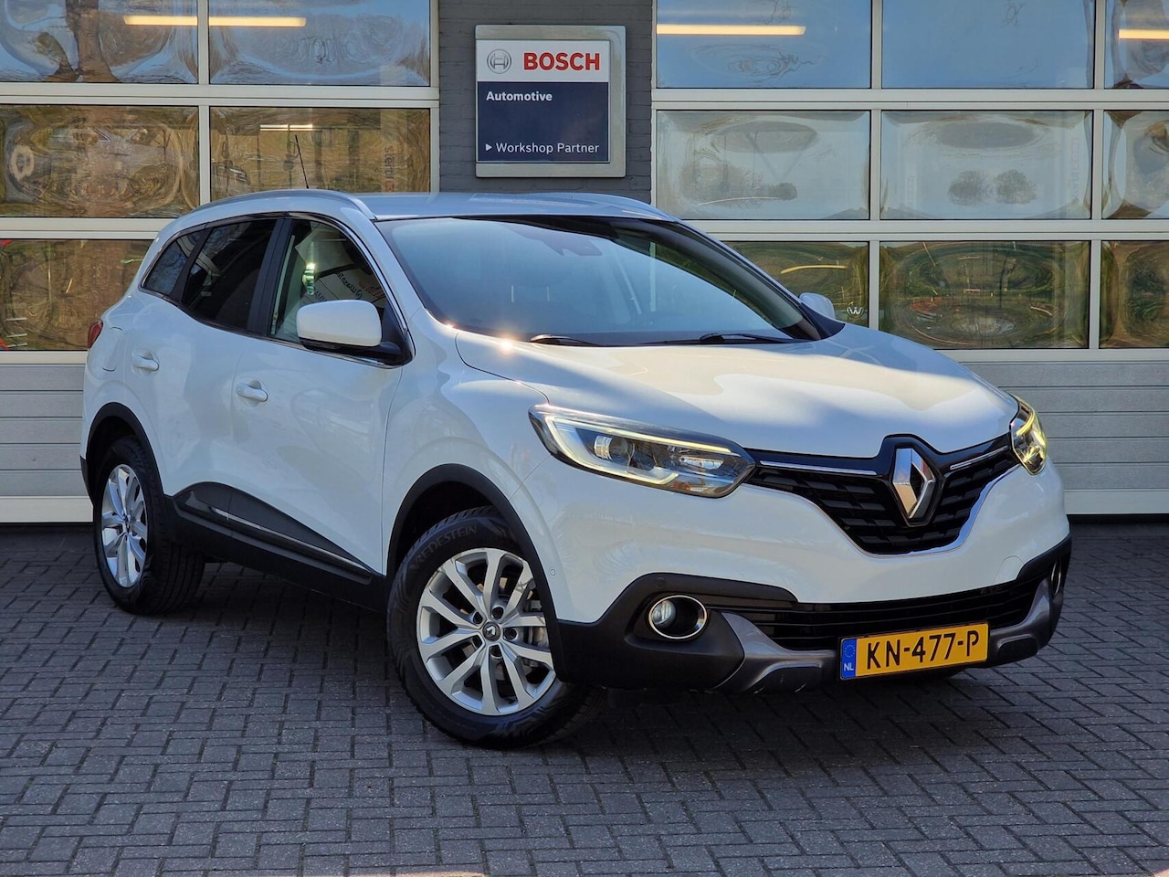 Renault Kadjar - 1.2 TCe Intens|Automaat|Trekhaak|PDC|LED|Cruise|54.492KM - AutoWereld.nl