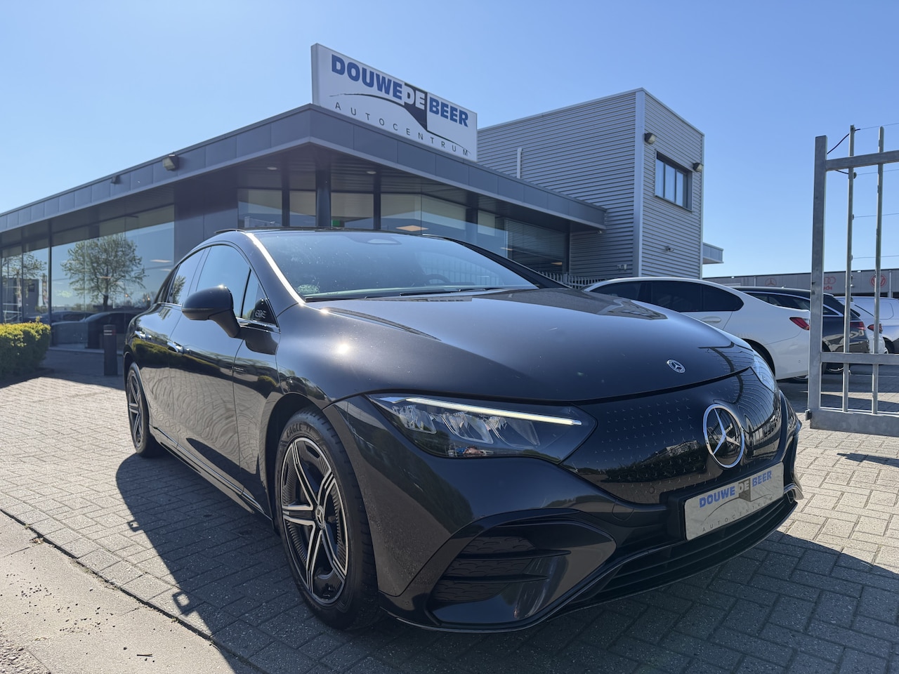 Mercedes-Benz EQE - 300 AMG Line 89 kWh Pano-Dak | Night | Camera | - AutoWereld.nl