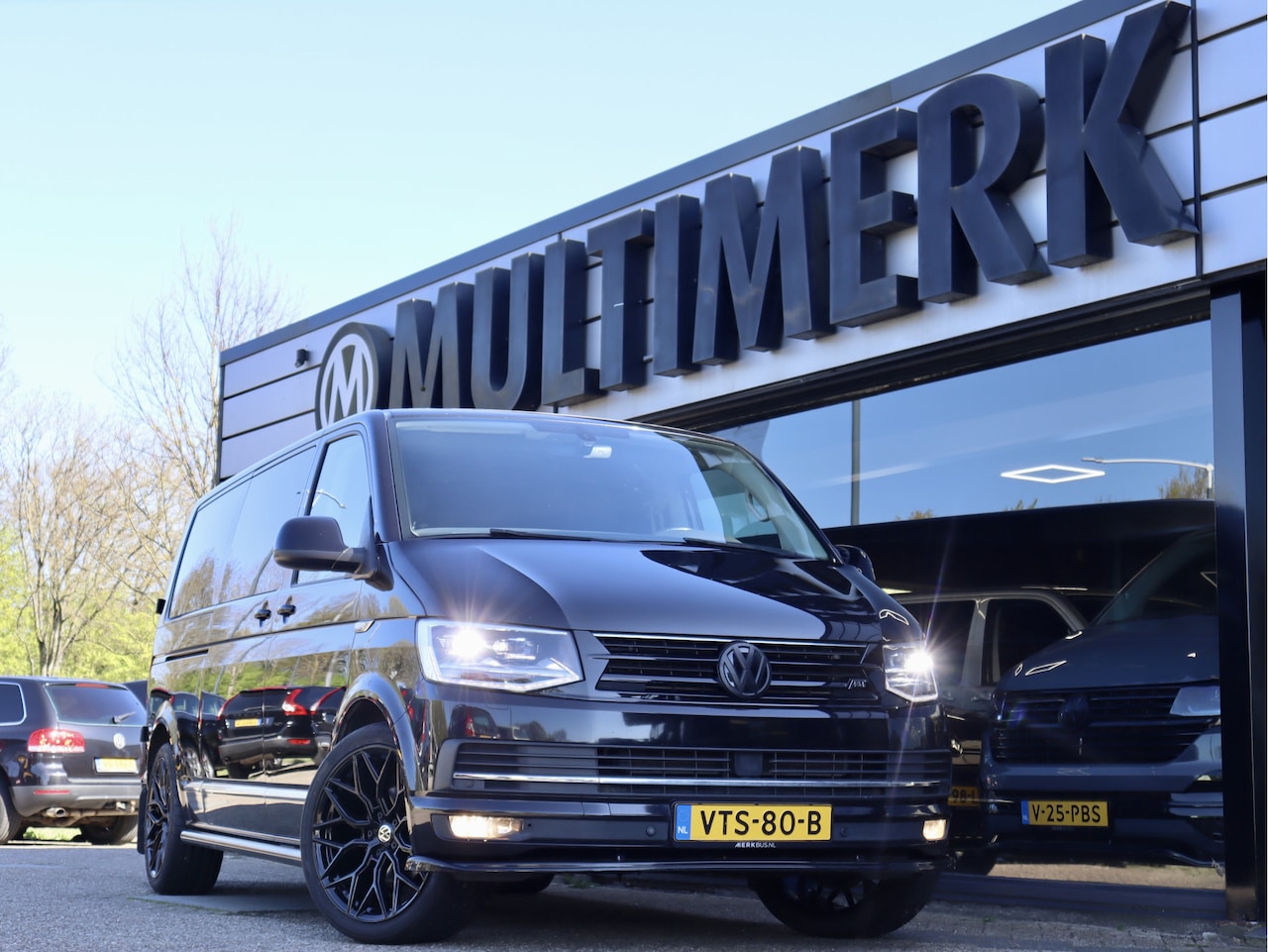 Volkswagen Transporter - 2.0 TDI L2H1 DC 4Motion Business 2.0 TDI L2H1 DC 4Motion Business - AutoWereld.nl
