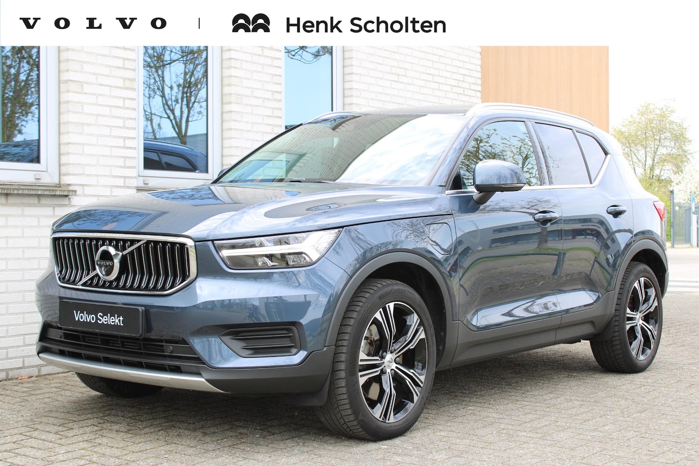 Volvo XC40 - 1.5 T4 Recharge Inscription | Panoramadak | Elek. bed. voorstoelen met geheugen | Semi ele - AutoWereld.nl