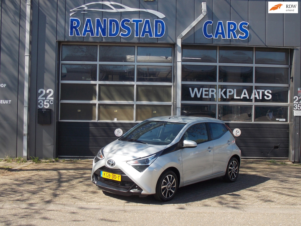 Toyota Aygo - 1.0 VVT-i x-joy Automaat Navi Camera Airco Elek Pakket 5Deurs 2018bj GARANTIE - AutoWereld.nl