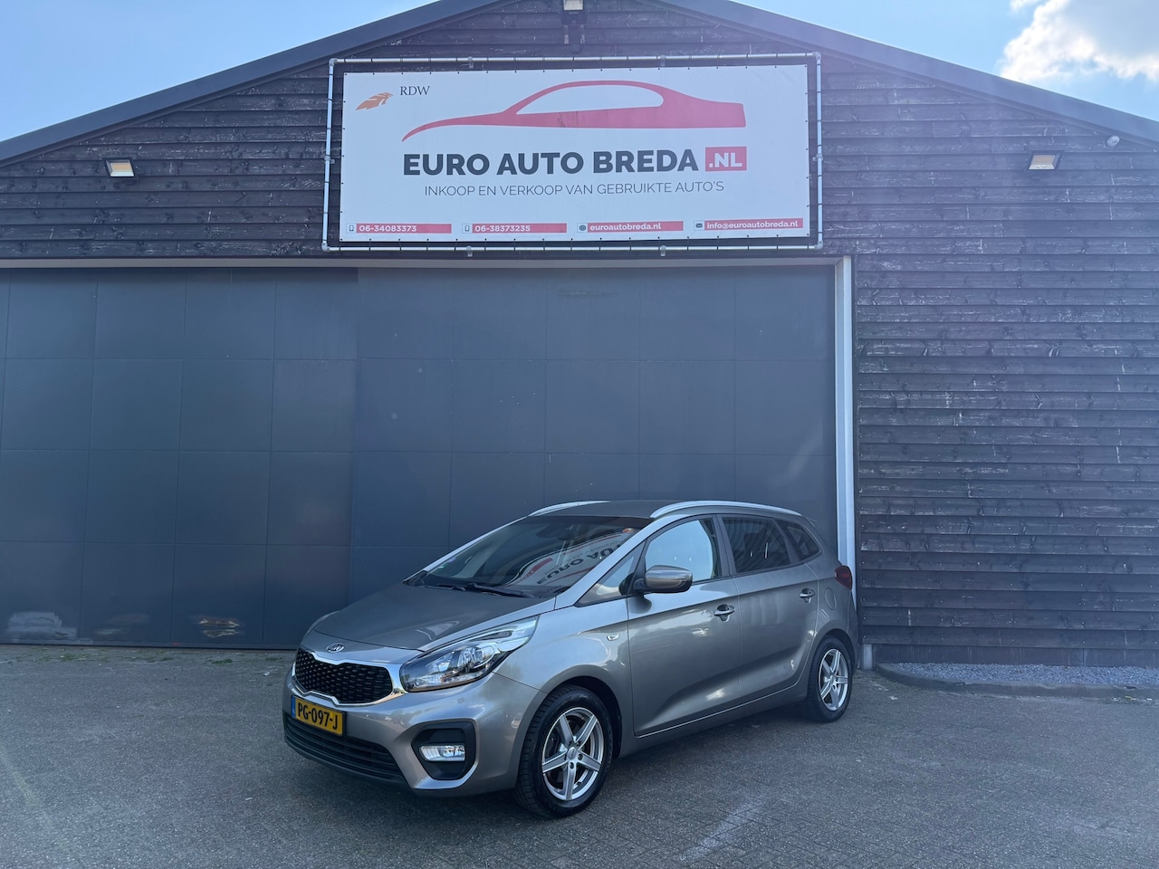 Kia Carens - 1.6 GDi DynamicPlusLine 7 ZITEN - AutoWereld.nl