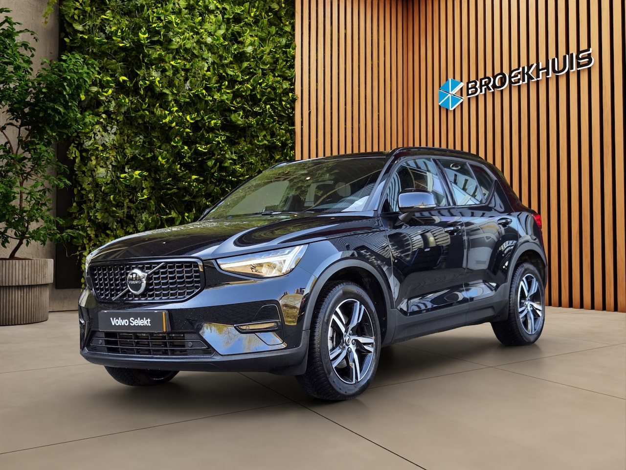 Volvo XC40 - 2.0 B4 Plus Dark | Trekhaak | Harman/Kardon | Pilot Assist | Memory - AutoWereld.nl