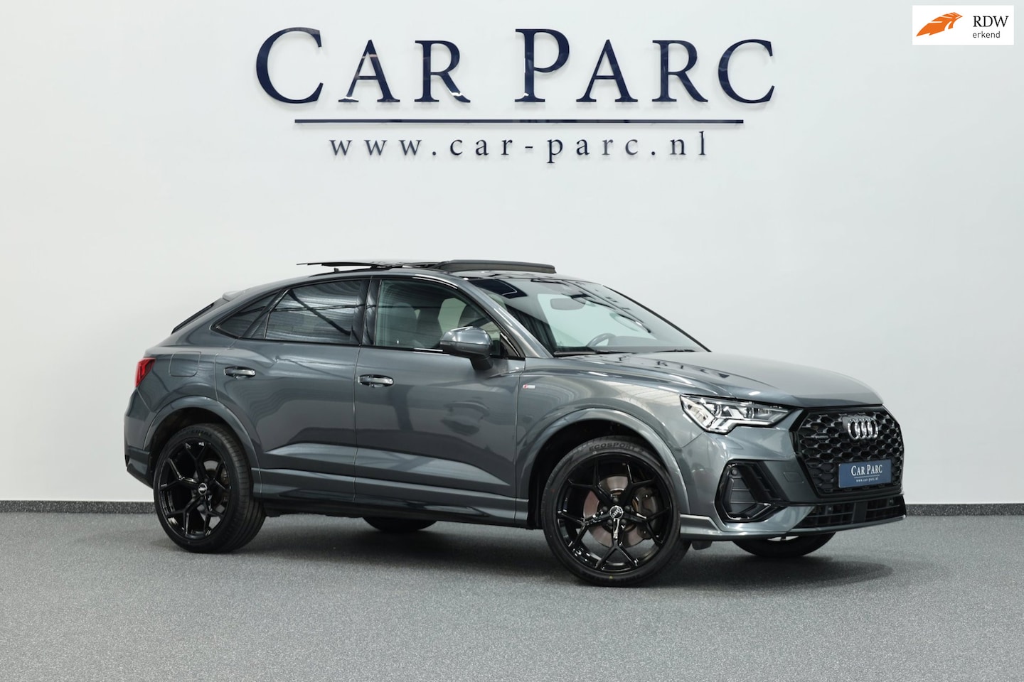 Audi Q3 Sportback - 40 TFSI quattro S Edition 190+PK 3x S-LINE/SFEER/VIRTUAL/PANO/HALF LEDER+S.VERWARMING/20"L - AutoWereld.nl