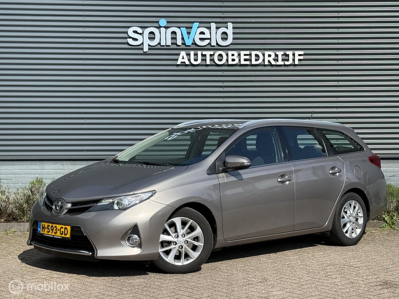 Toyota Auris - 1.3 Aspiration -Camera - Trekhaak - Climate - - AutoWereld.nl