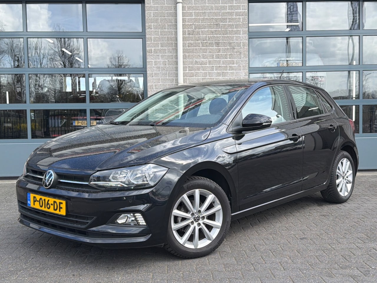 Volkswagen Polo - 1.0 TSI Comfortline|AUTOMAAT|CAMERA|CLIMA|NAVI| - AutoWereld.nl
