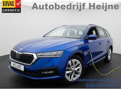 Skoda Octavia Combi - TSI iV 204PK PHEV BUSINESS EDITION TREKHAAK/NAVI/CARPLAY