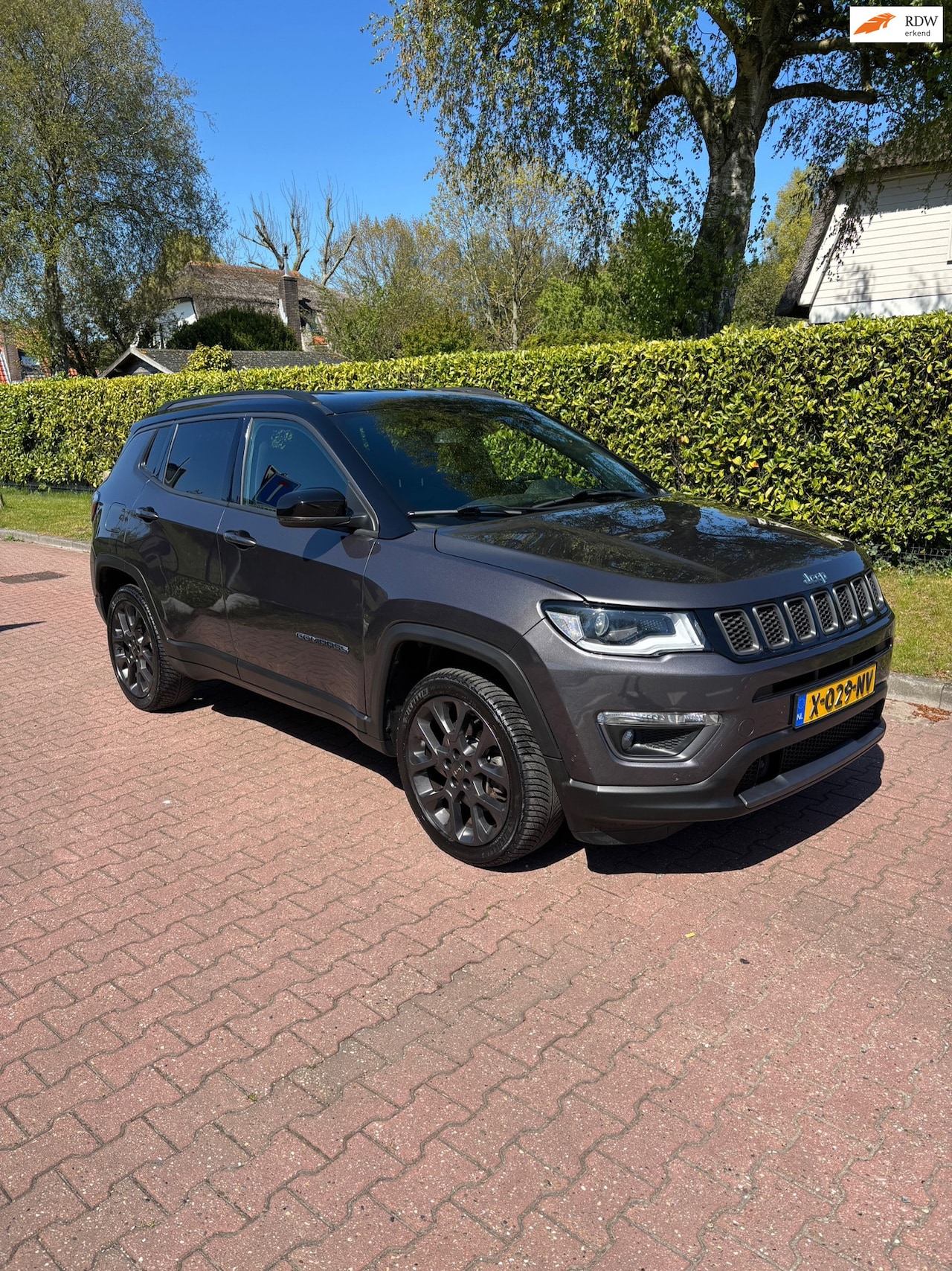 Jeep Compass - 4xe 240 Plug-in Hybrid Electric Trailhawk DIKKE AUTO! - AutoWereld.nl