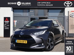 Toyota Yaris - 1.5 Hybrid 115 First Edition Stuur en stoelverwarming