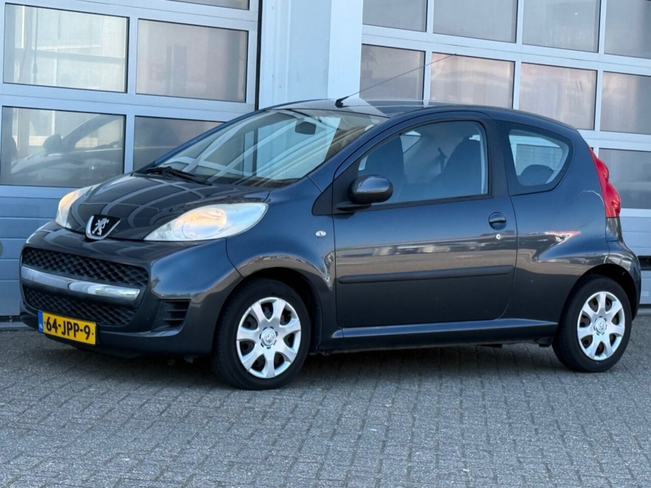 Peugeot 107 - 1.0-12V Sublime 3-Drs Airco Cdv APK tot 03-2027! - AutoWereld.nl