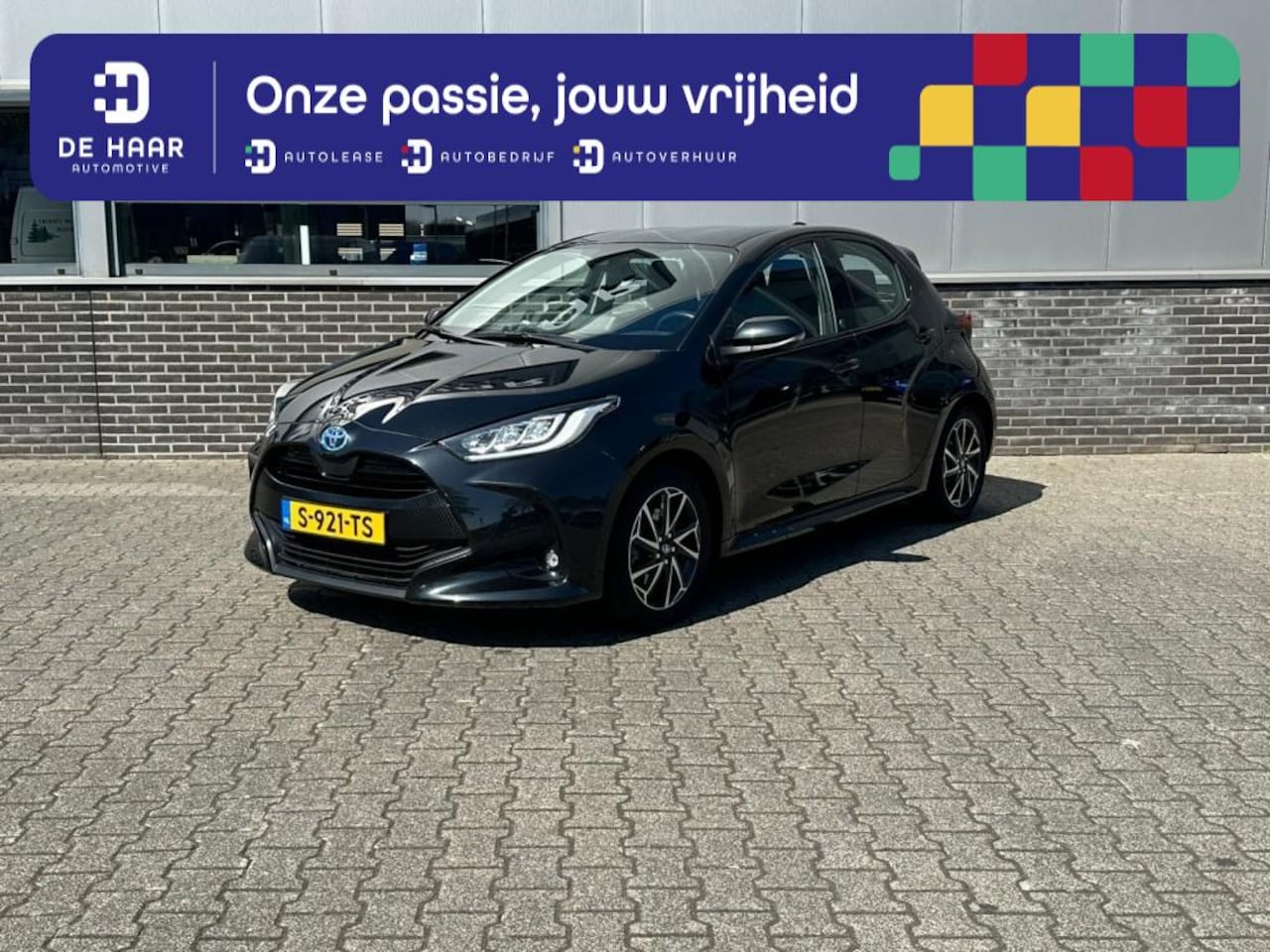 Toyota Yaris - 1.5 HYB. DYNAMIc stoelverwarming, Climat, Led, Lichtmetaal - AutoWereld.nl