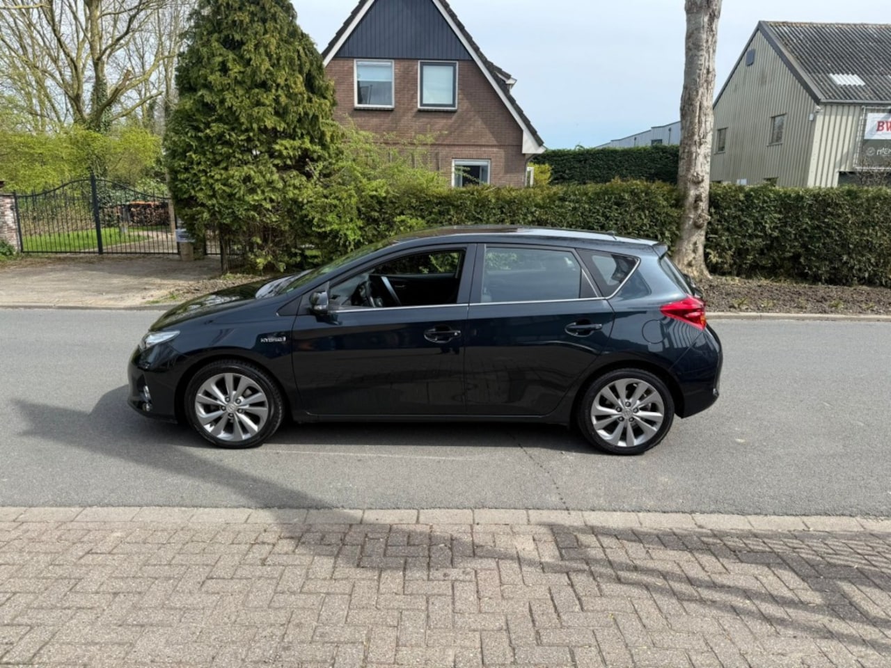 Toyota Auris - Hybrid Dynamic*ecc*Cruise*LMV*Trekhaak*camera*automaat - AutoWereld.nl
