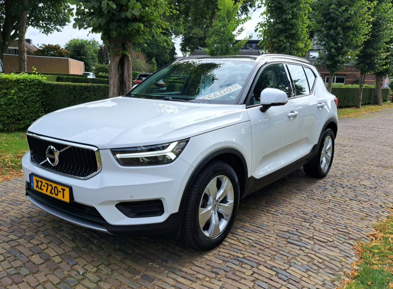 Volvo XC40 - 2.0 T4 Momentum 2.0 T4 Momentum - AutoWereld.nl