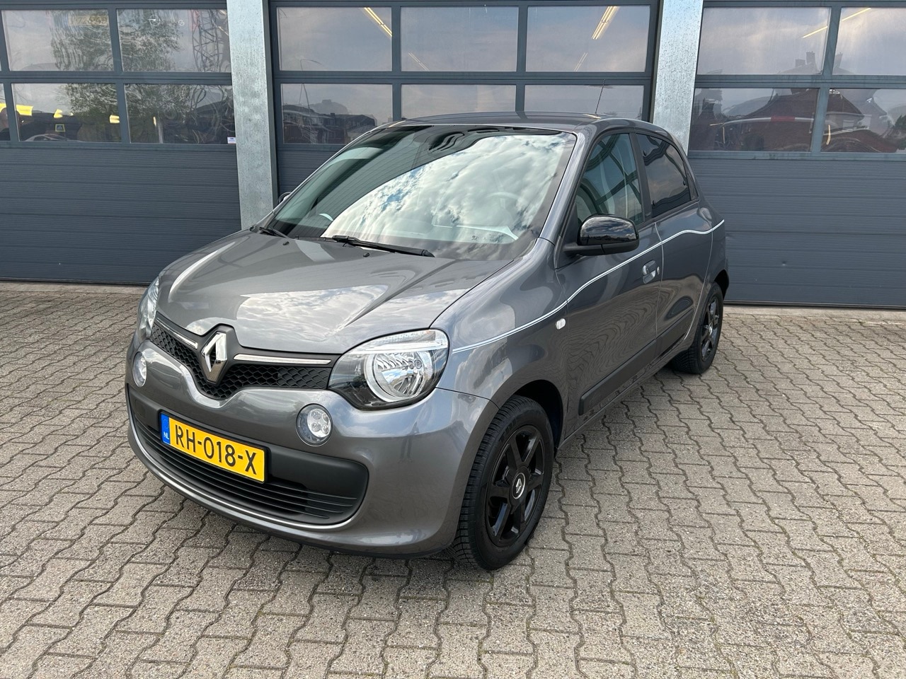 Renault Twingo - 1.0 SCe Limited 1.0 SCe 70pk Limited - AutoWereld.nl