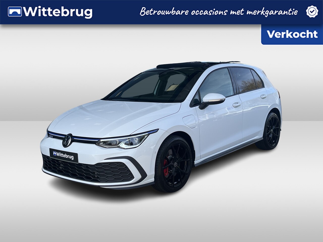 Volkswagen Golf - 1.4 DSG eHybrid 245PK GTE / Panoramadak / LED Matrix / Trekhaak / Standkachel / 18'' LMV - AutoWereld.nl