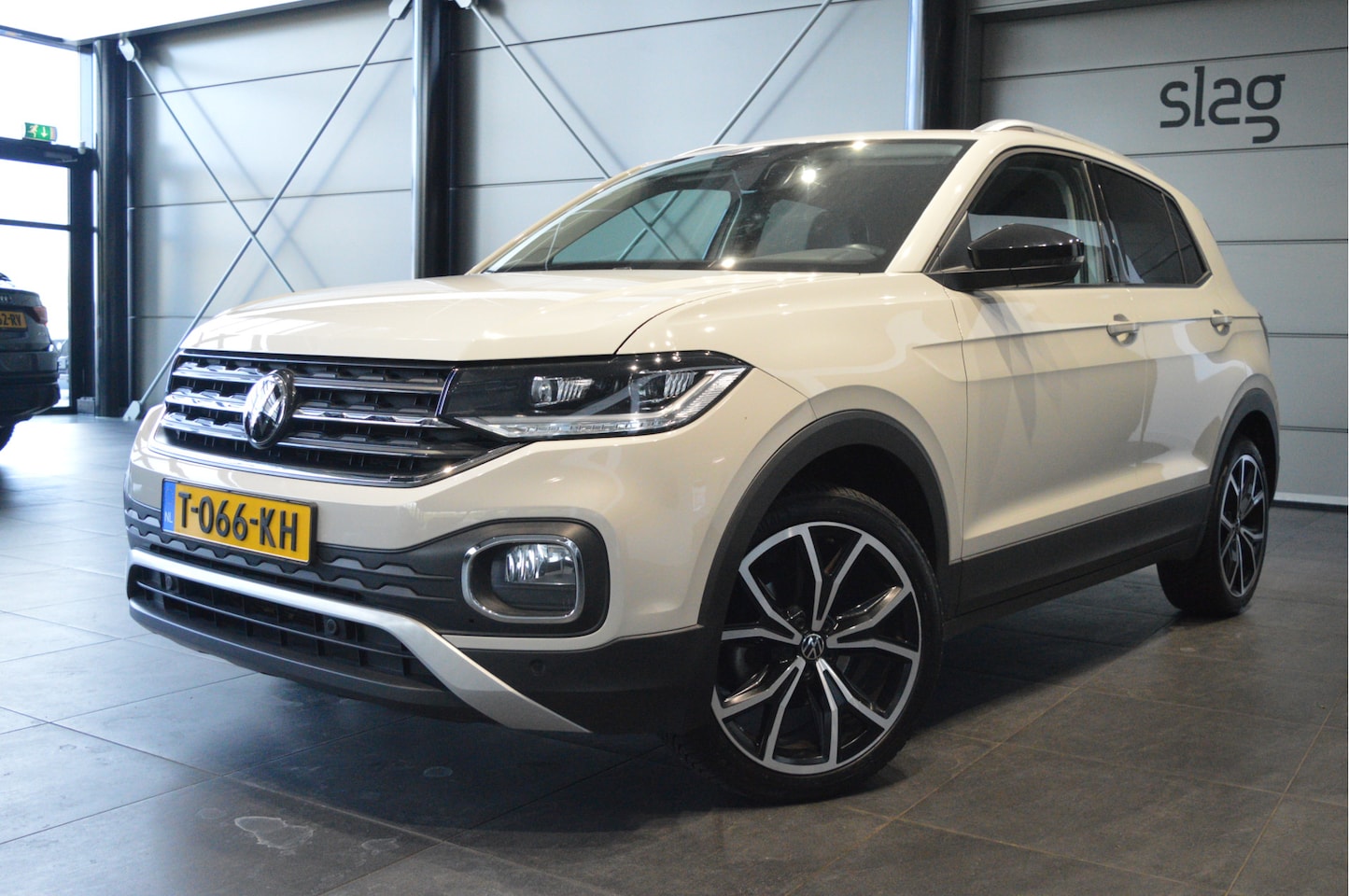 Volkswagen T-Cross - 1.0 TSI Style navi clima cruise led pdc 18 inch !! - AutoWereld.nl