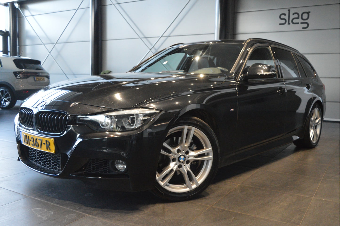 BMW 3-serie Touring - 318i M Sport navi clima cruise led leer 18 inch 136 pk !! - AutoWereld.nl