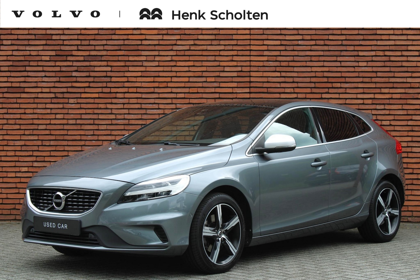 Volvo V40 - T3 Polar+ Sport | Lichtmetalen Velgen 17" | Lederenbekleding | Harman/Kardon Audiosysteem - AutoWereld.nl
