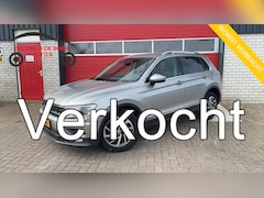Volkswagen Tiguan - 1.4 TSI ACT Comfortline AUTOMAAT / TREKHAAK / CARPLAY / STOELVERW / NAVI / CLIMA / PDC / B