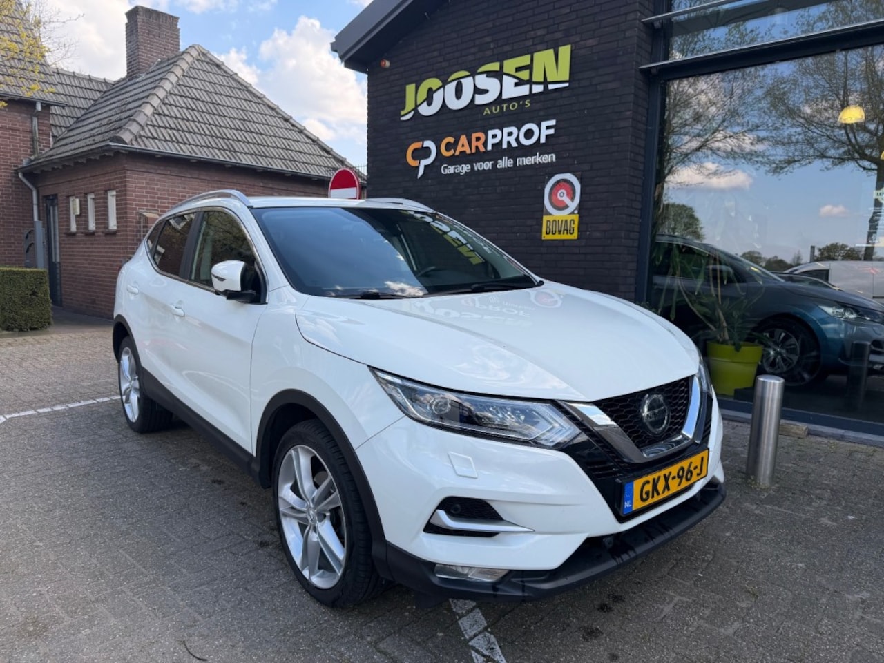 Nissan Qashqai - 1.3 DIG-T PREMIUM ED - AutoWereld.nl