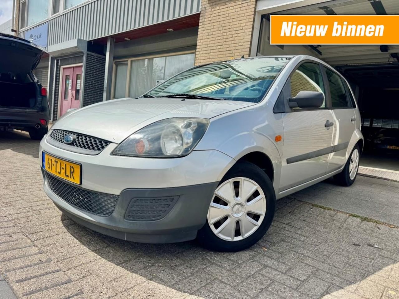 Ford Fiesta - 1.3-8V Champion AIRCO NETTE AUTO 5DEURS NAP APK 4-2027 TREKHAAK - AutoWereld.nl