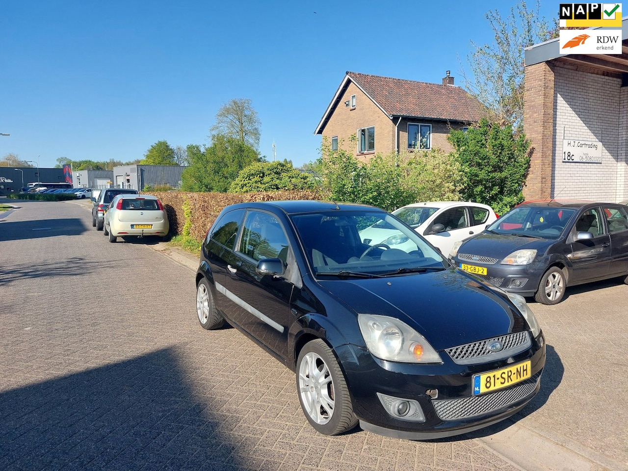 Ford Fiesta - 1.3-8V Futura 1.3-8V Futura - AutoWereld.nl