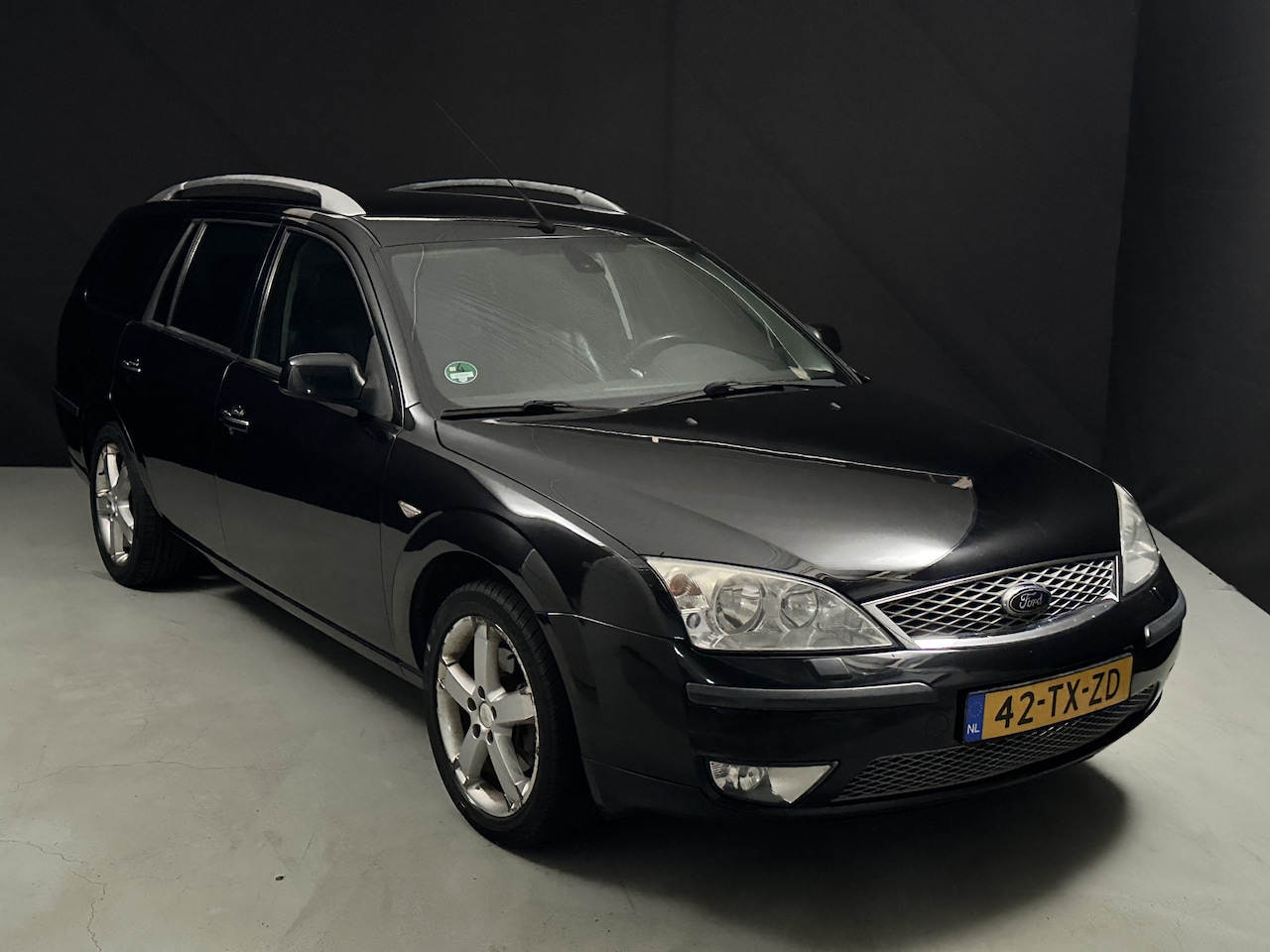 Ford Mondeo Wagon - 1.8-16V Platinum *AC* - AutoWereld.nl