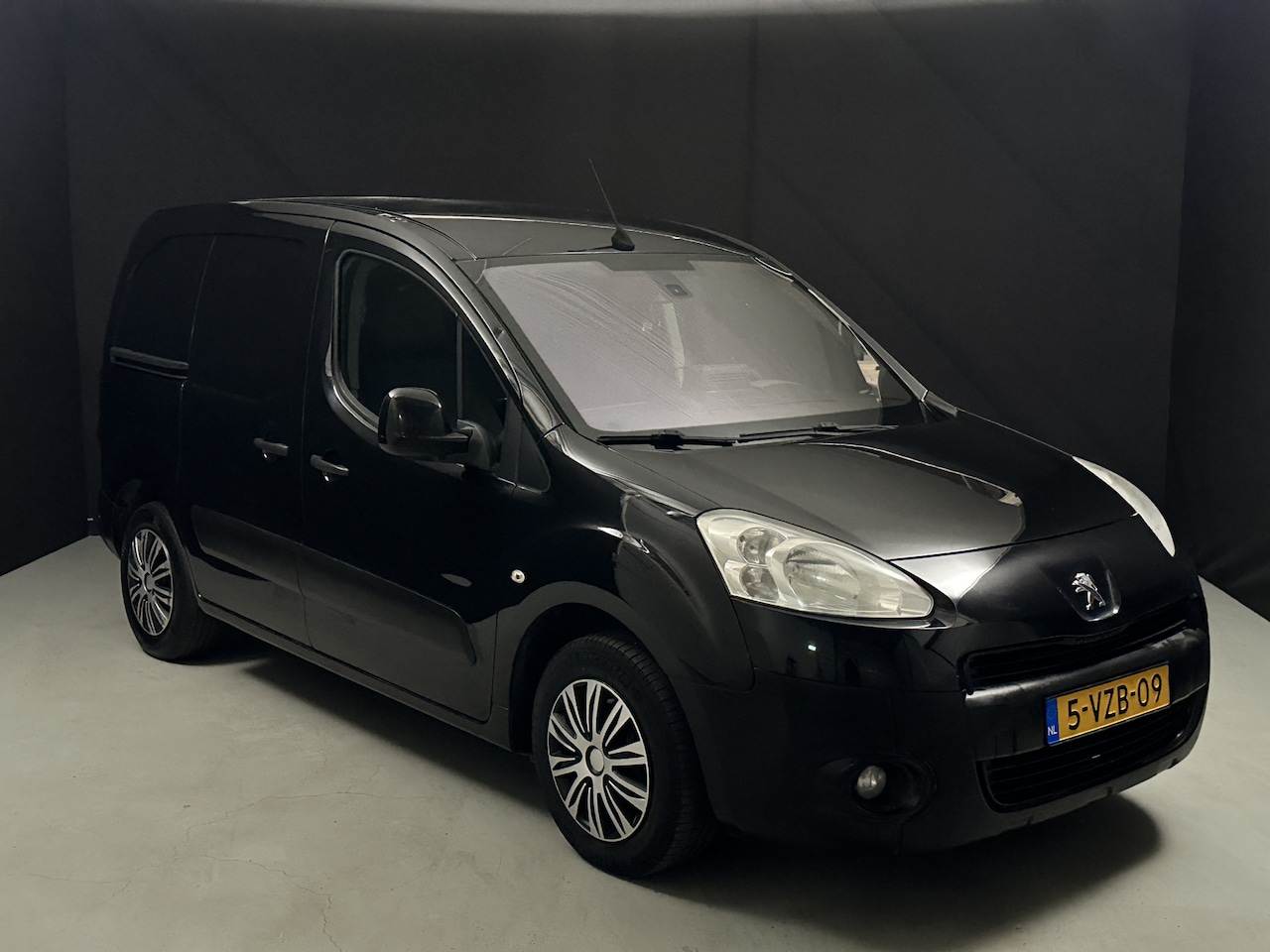 Peugeot Partner - 120 1.6 e-HDI L1 XT Profit + 2Tronic *AC*Navi*Automaat*Diesel* - AutoWereld.nl