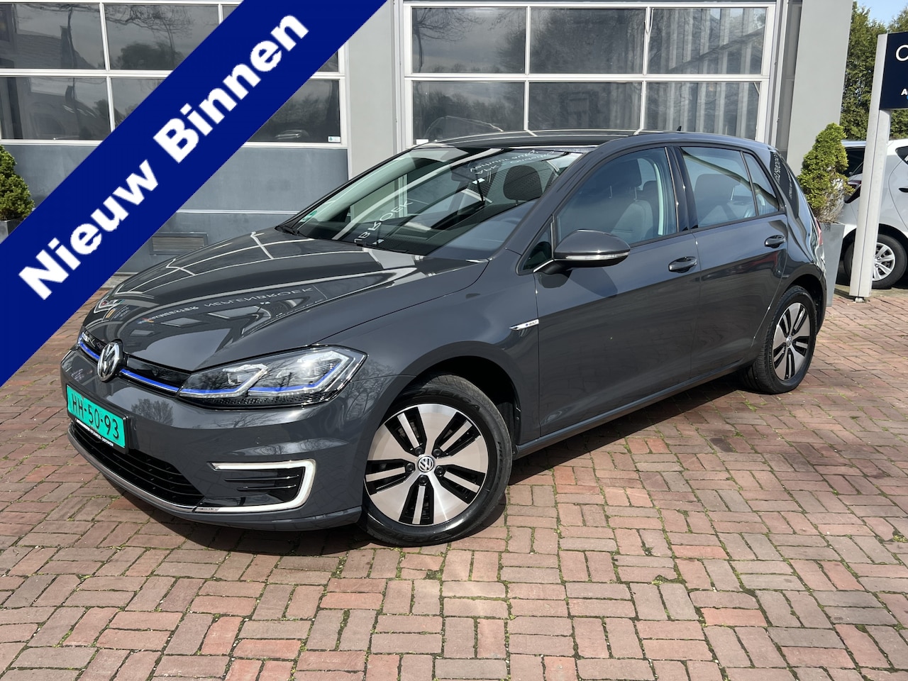 Volkswagen e-Golf - Navi,Clima,Cruise,Cv Bj 2021 Dealer onderhouden 2e eigenaar - AutoWereld.nl