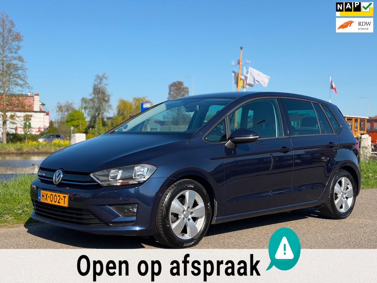 Volkswagen Golf Sportsvan - 1.0 TSI 116PK AUTOMAAT CARPLAY DEALER ONDERHOUDEN CLIMA CRUISE TREKHAAK - AutoWereld.nl