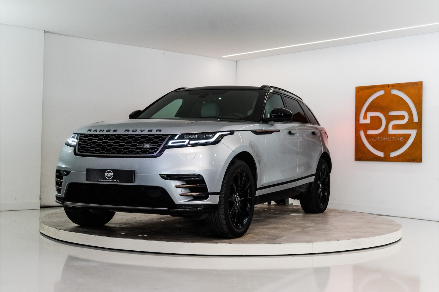 Land Rover Range Rover Velar - 2.0 I4 Turbo AWD R-Dynamic S 251PK | Pano | Meridian | Sfeer | Trekhaak | Memory | VOL! 12 - AutoWereld.nl
