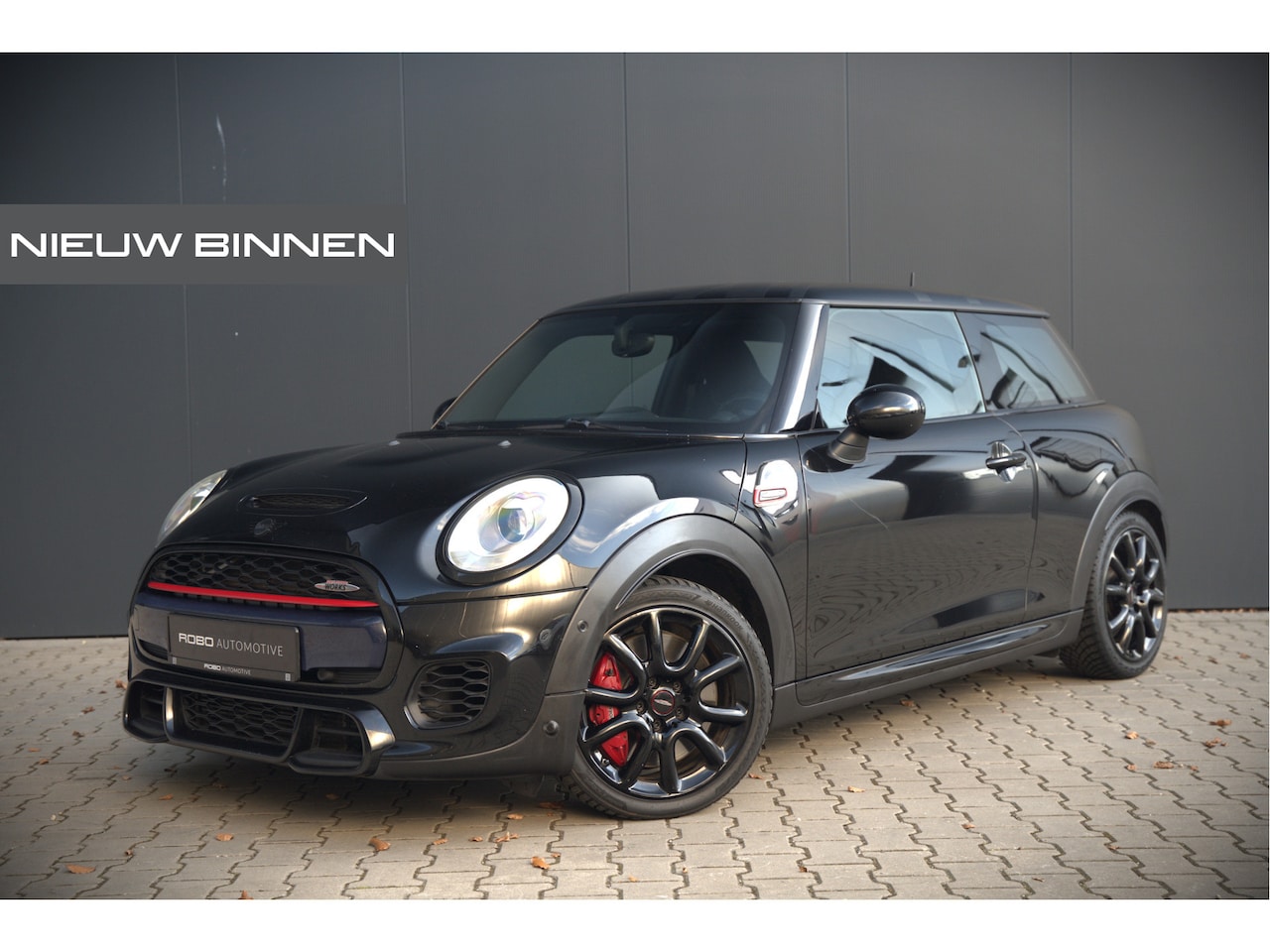 MINI John Cooper Works - Mini 2.0 | JCW Pro Uitlaat | Stoelverwarming | Cruise Control | Navigatie | Parkeersensore - AutoWereld.nl