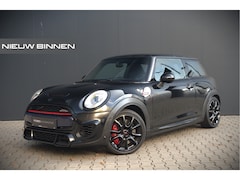 MINI John Cooper Works - 2.0 | JCW Pro Uitlaat | Stoelverwarming | Cruise Control | Navigatie | Parkeersensoren | U