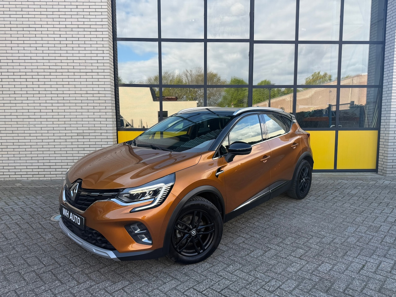 Renault Captur - Plug-in Hybrid 160PK Intens, Full Led, Groot navi & camera - AutoWereld.nl