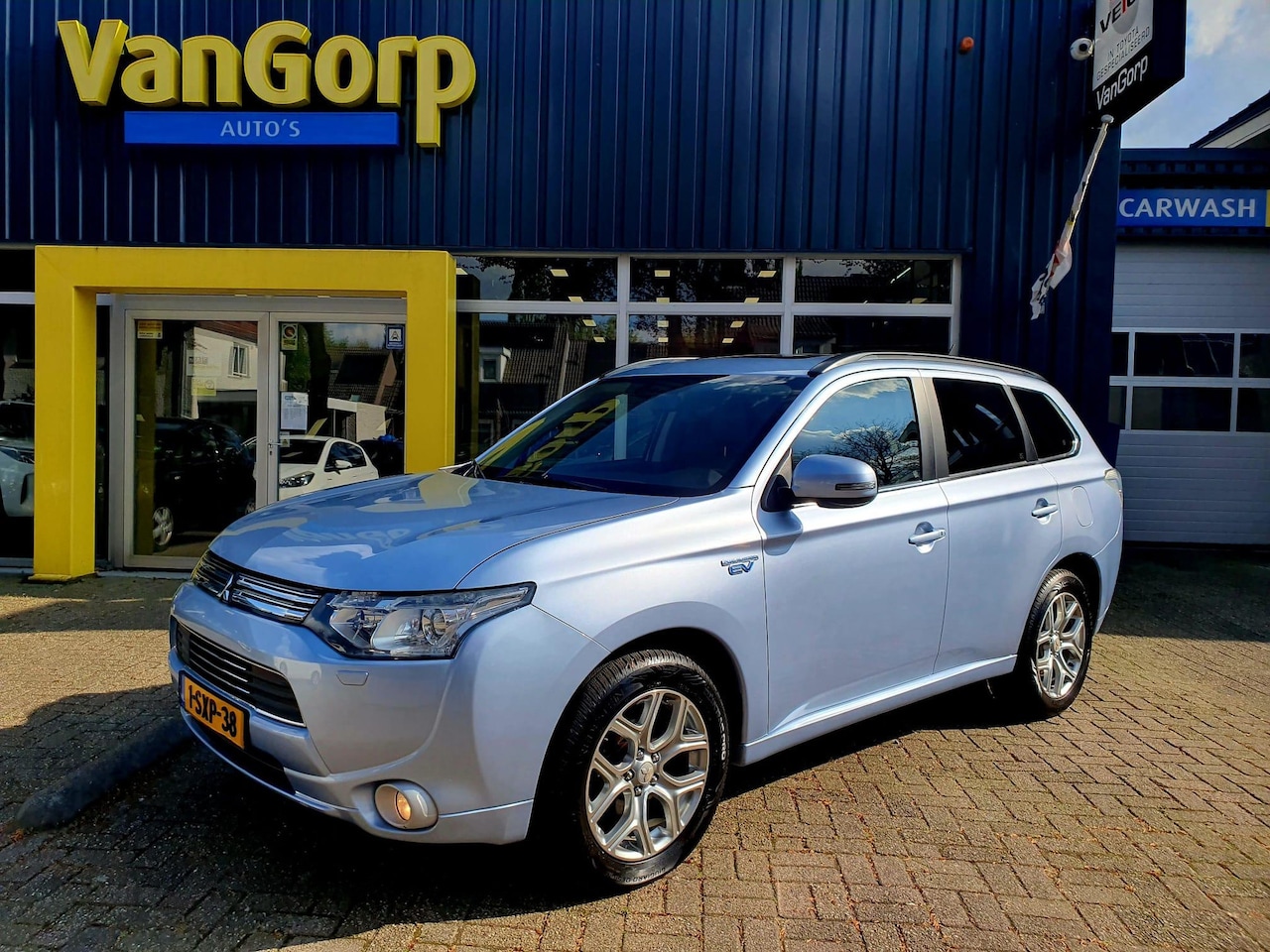 Mitsubishi Outlander - 2.0 PHEV Instyle All-in prijs! - AutoWereld.nl