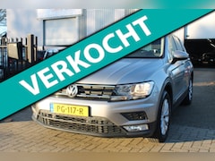 Volkswagen Tiguan - 1.4 TSI Comfortline Bsn Navi ACC Trekhaak Topstaat