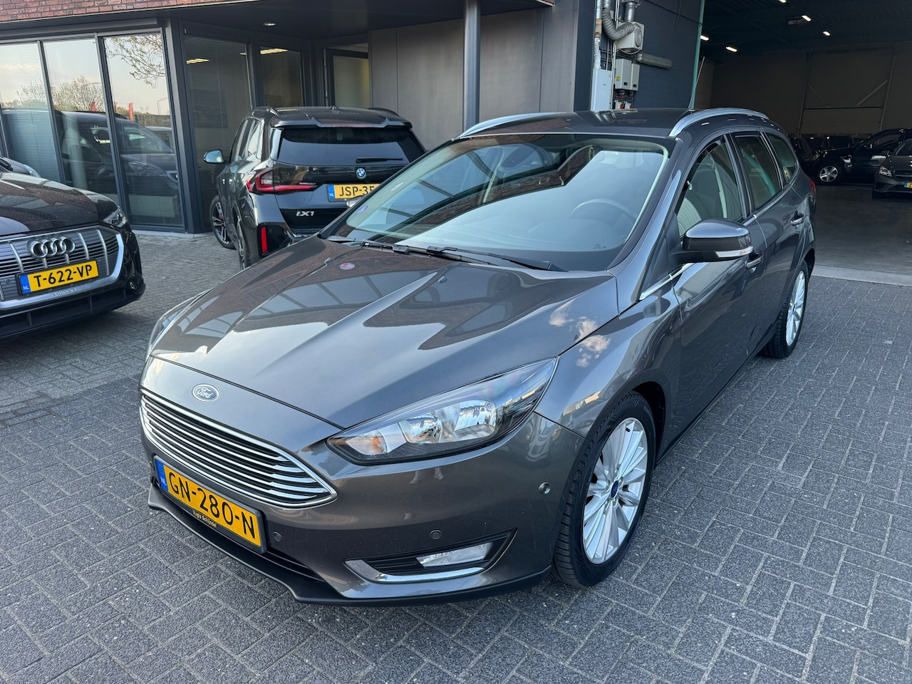 Ford Focus Wagon - 1.5 Titanium AUTOMAAT CRUISE TREKHAAK CLIMA DEALER OH ORIG NL NAP - AutoWereld.nl