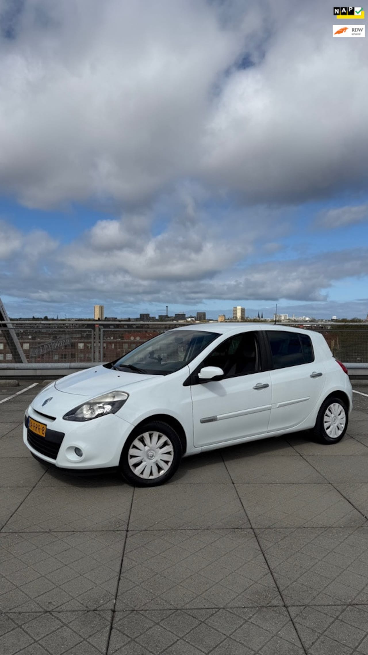 Renault Clio - 1.5 dCi Authentique *1e eigenaar*elek. ramen* - AutoWereld.nl
