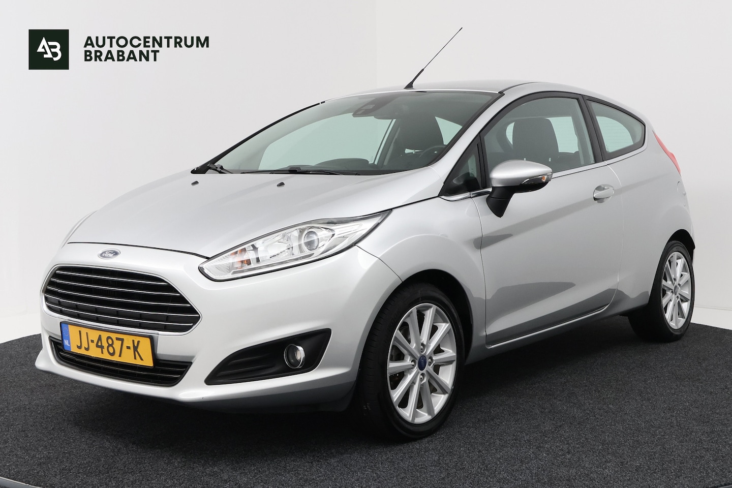 Ford Fiesta - 1.0 EcoBoost Titanium (NAVIGATIE, CRUISE CONTROL, PARKEERSENSOREN) - AutoWereld.nl