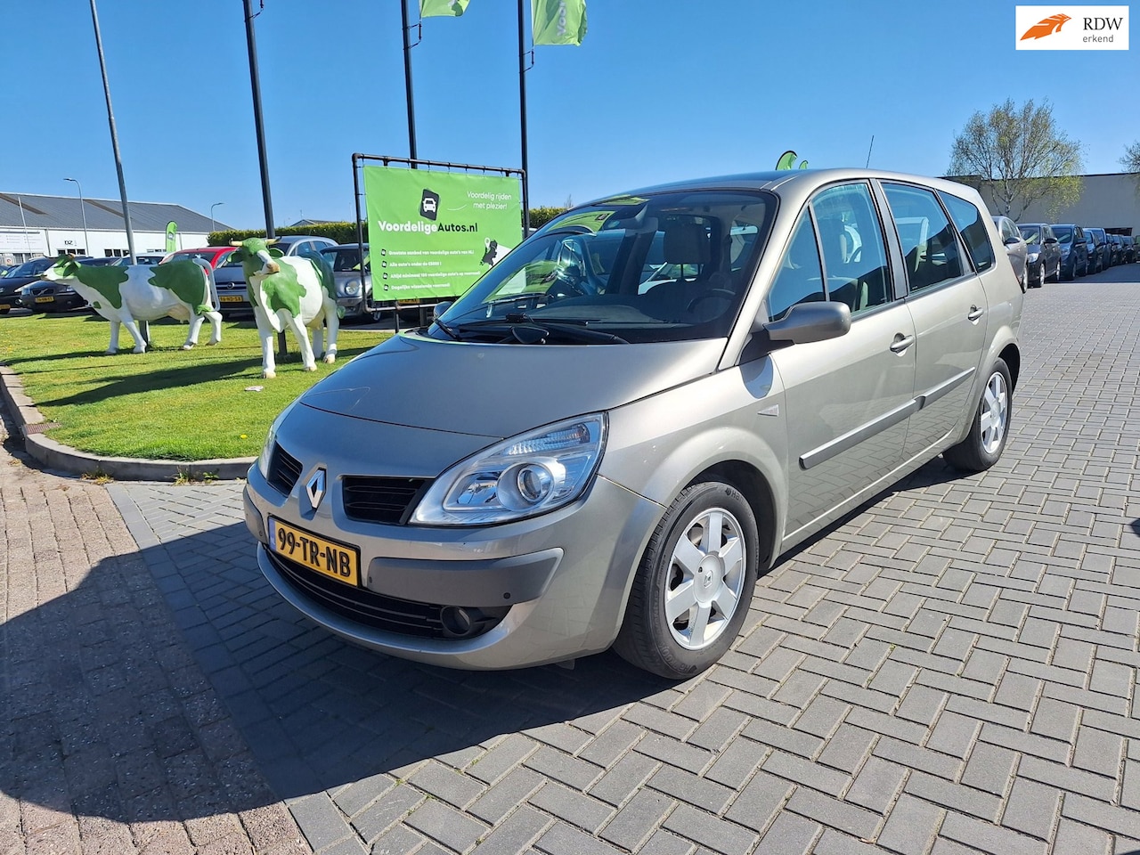 Renault Grand Scénic - 2.0-16V Business Line / AUTOMAAT / APK nieuw - AutoWereld.nl