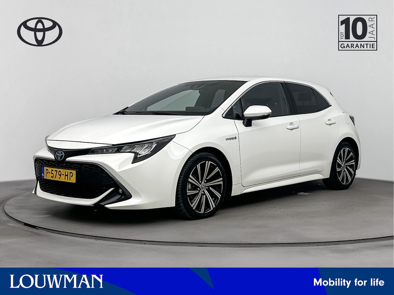 Toyota Corolla - 1.8 Hybrid Dynamic | Voorstoelen Verwarmd | Draadloze Telefoonlader | Parkeercamera Achter - AutoWereld.nl